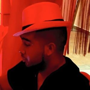 Meet your Posher, Gian